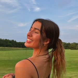 Meet your Posher, Quinn